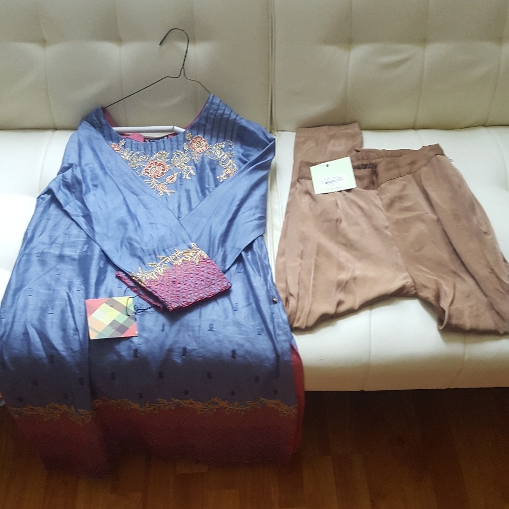 Dhanak set